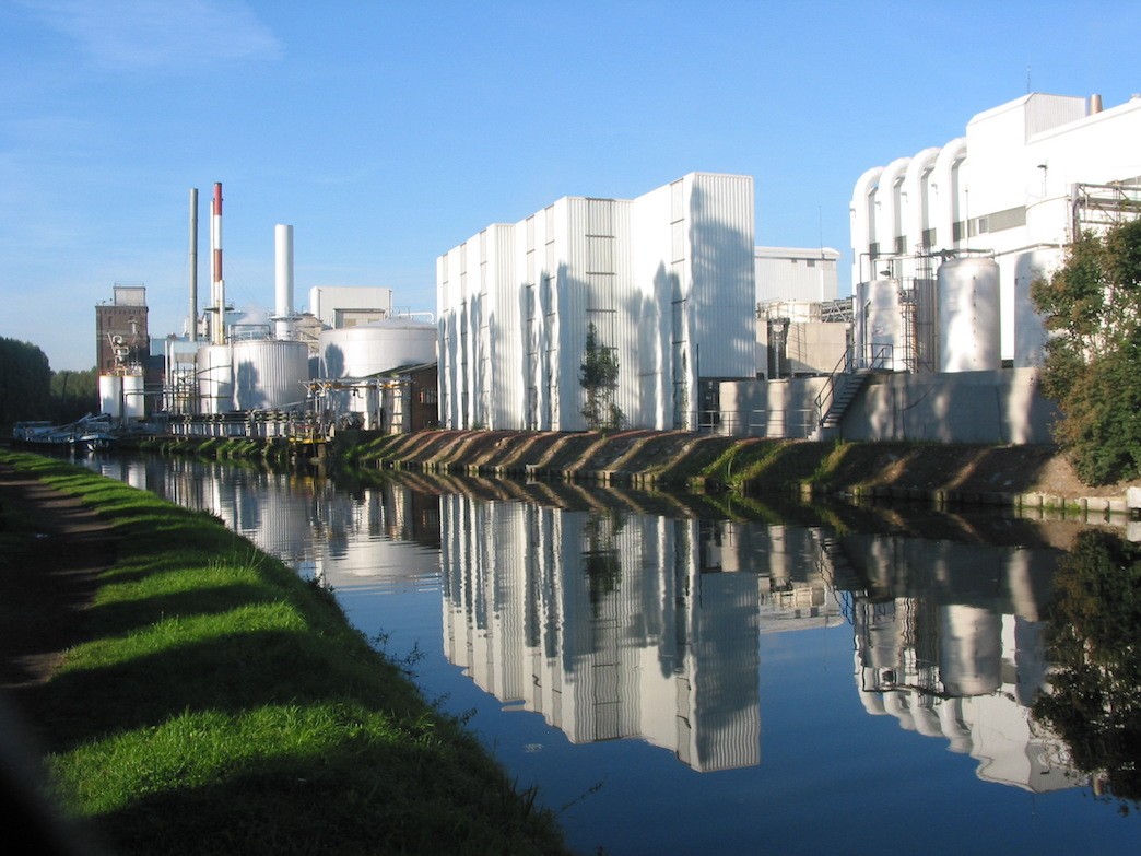 ici l'usine Lesaffre de Marcq-en-Baroeul